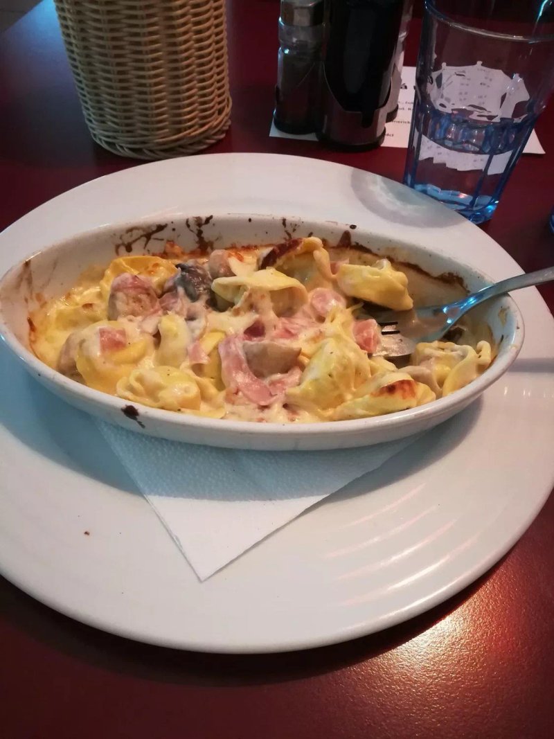 Lion restaurant
