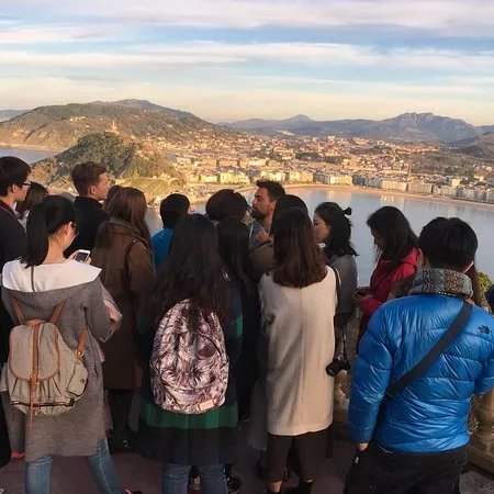 Iker Bardaji Private Tour Guide