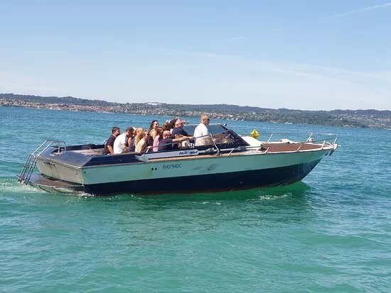 Navicharters - Peschiera Taxi Boat