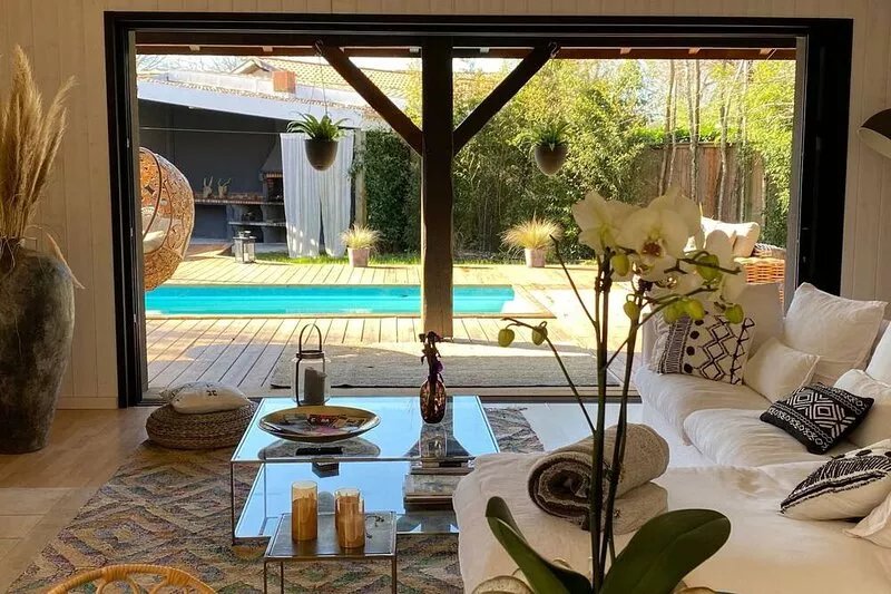 Villa Alhena à Lège with heated swimming pool