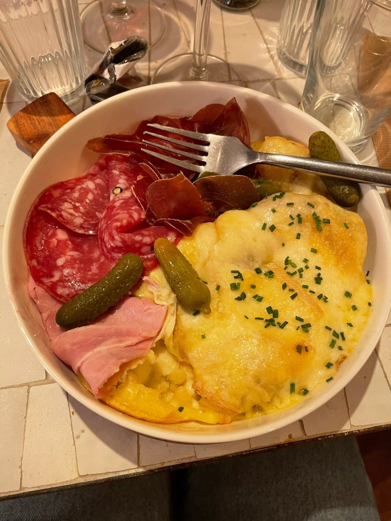 Holiday . Restaurant - Creperie
