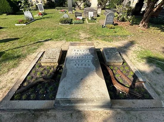 Trinitatisfriedhof (trinitatis Cemetery)