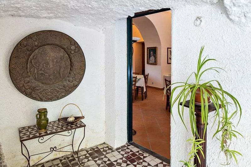 6 independent suites in historic villa near Naples Vesuvius Pompeii Caserta