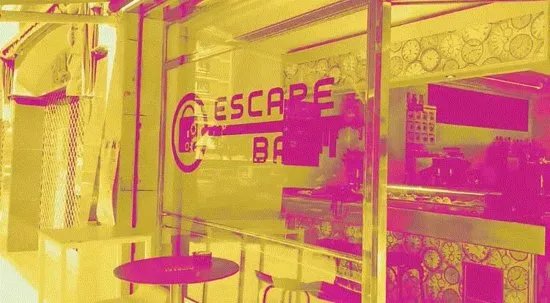 Escape Bar