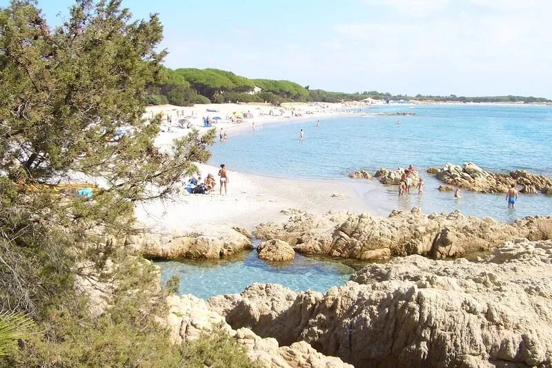 House with direct access to the beach