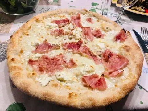 L'arte della pizza