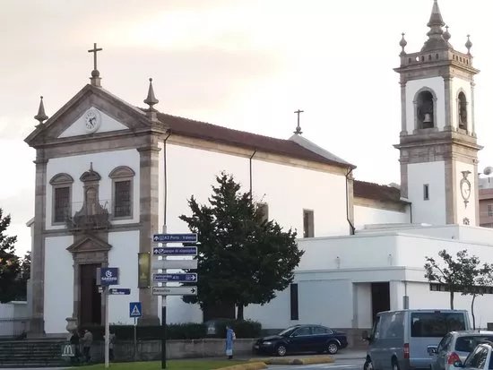 Igreja Paroquial de Maximinos