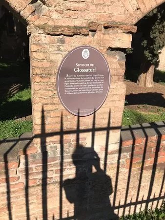 Tombs of the Glossatori
