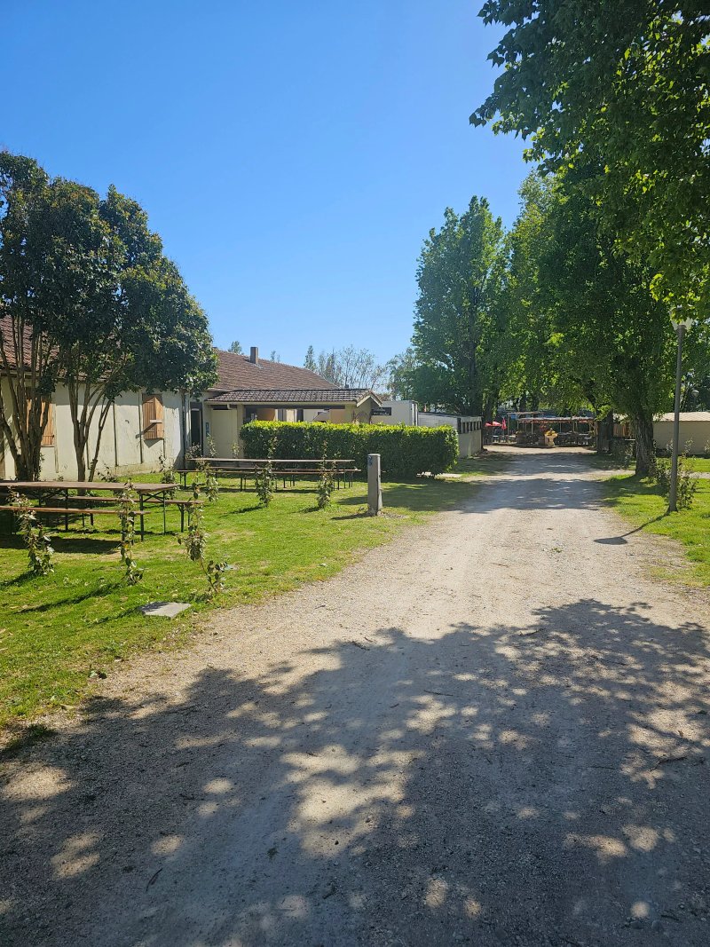Camping Municipal Charmes Sur Rhône