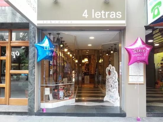 4 Letras, Libreria