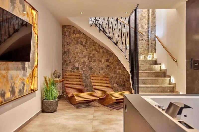 To pamper yourself: Whirlpool, sauna, relaxation area, garden, barbecue, view