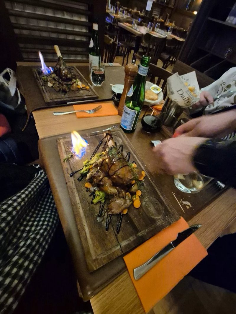 Au Laboureur Steak House