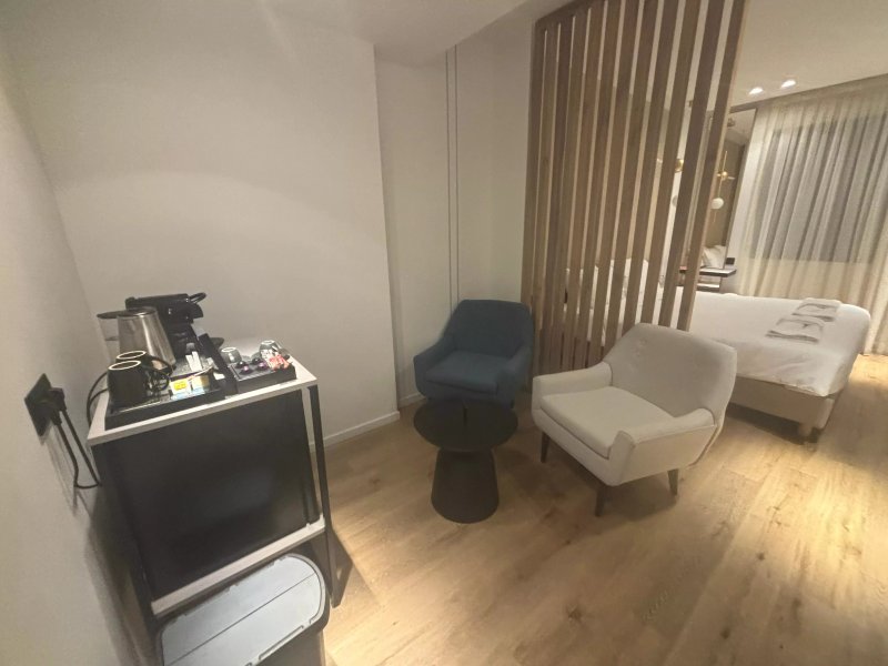 Acropolis Magenta Luxury Suites