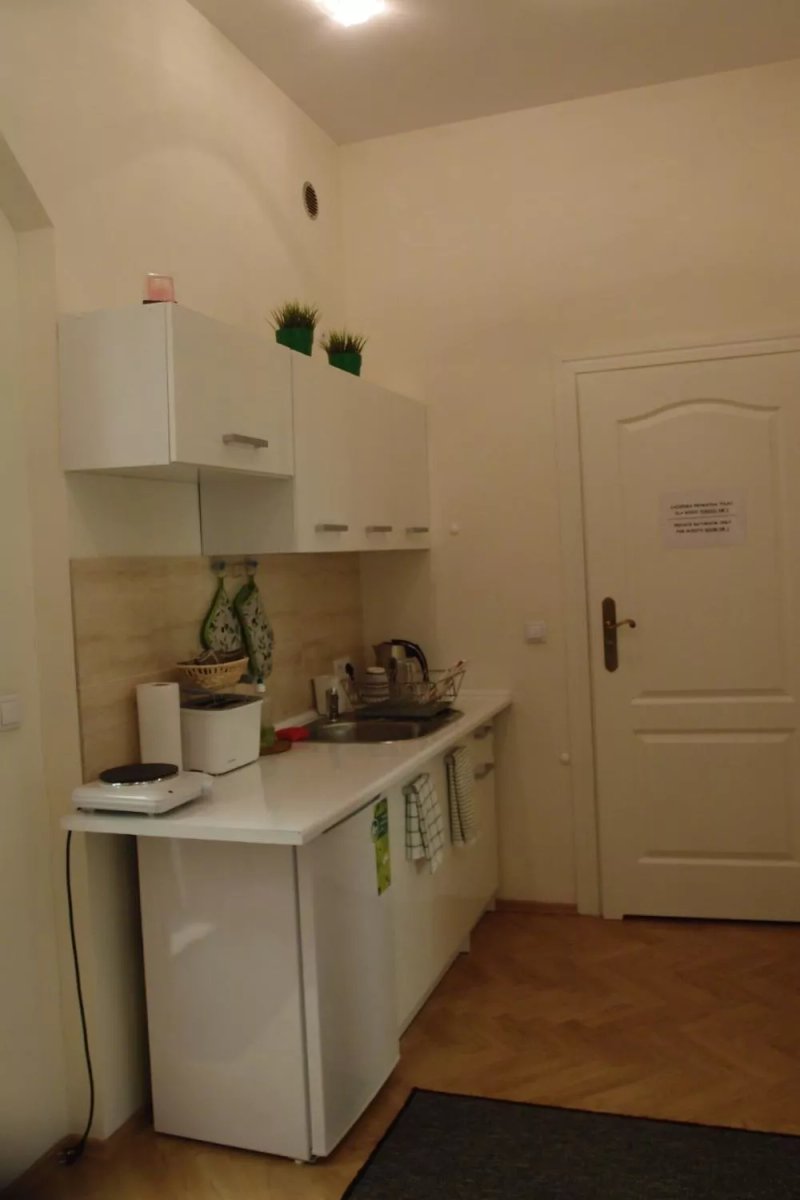 Royal Route 29 Comfort Rooms