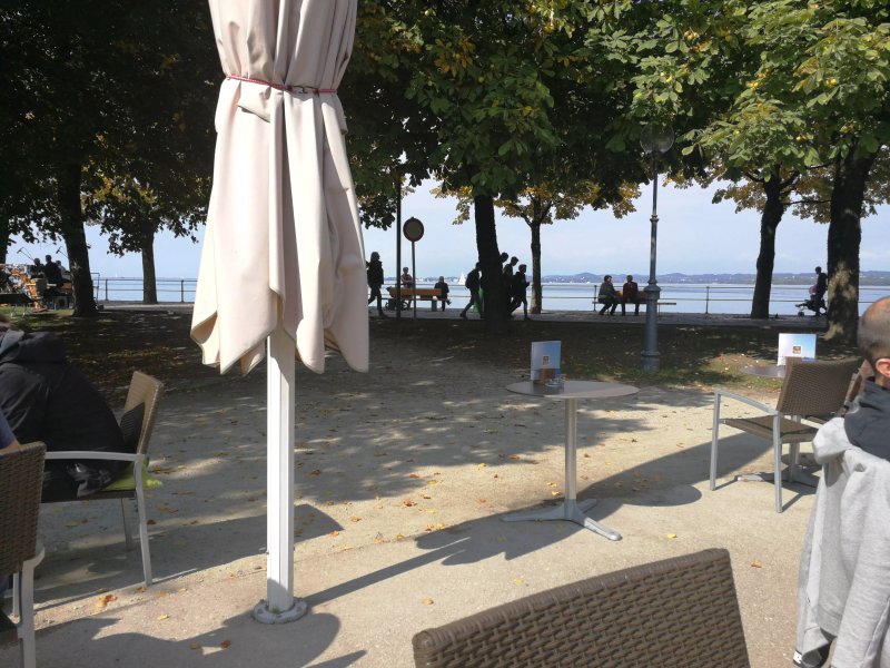 Eispavillon Am See