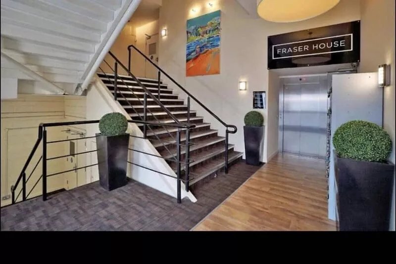 FLAT 8, FRASER HOUSE APARTMENT* 3 BEDROOMS *