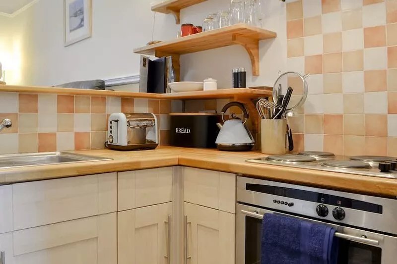 A lovely split level apartment situated just a short walk from a great village