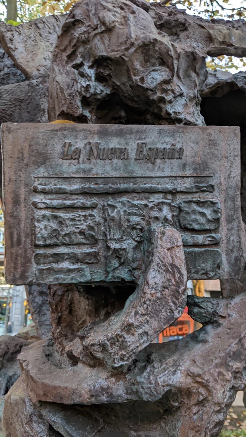 Estatua D Manuel Fernandez Avello