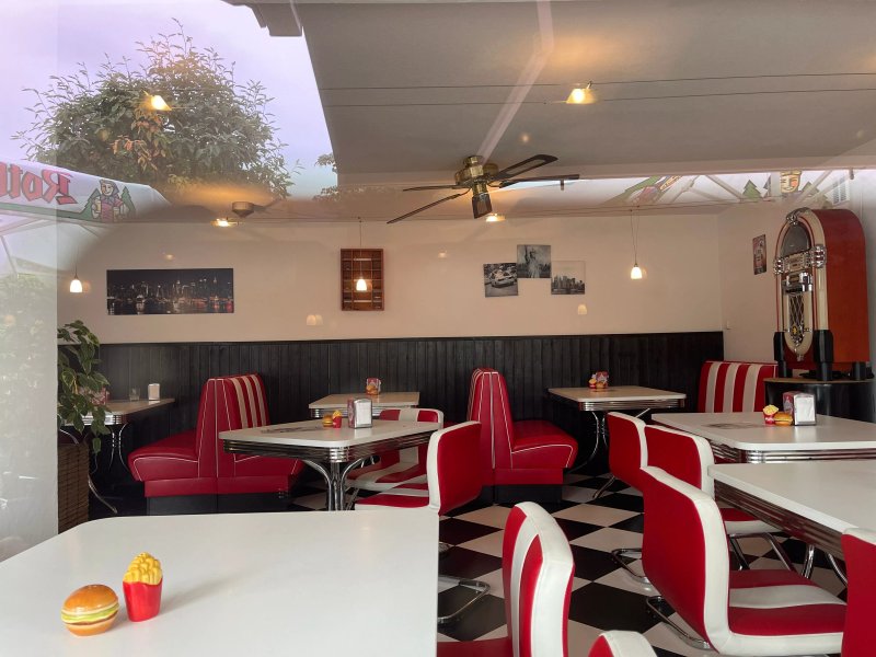 T And Fi,s Diner
