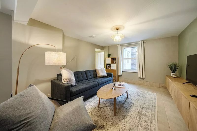 Stylish Home with Garden Office, walking distance to Oxford city centre