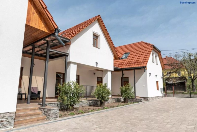 Páca-hegyi Szálláshely