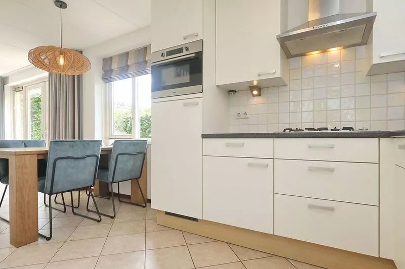 Nice holiday home near the North Sea