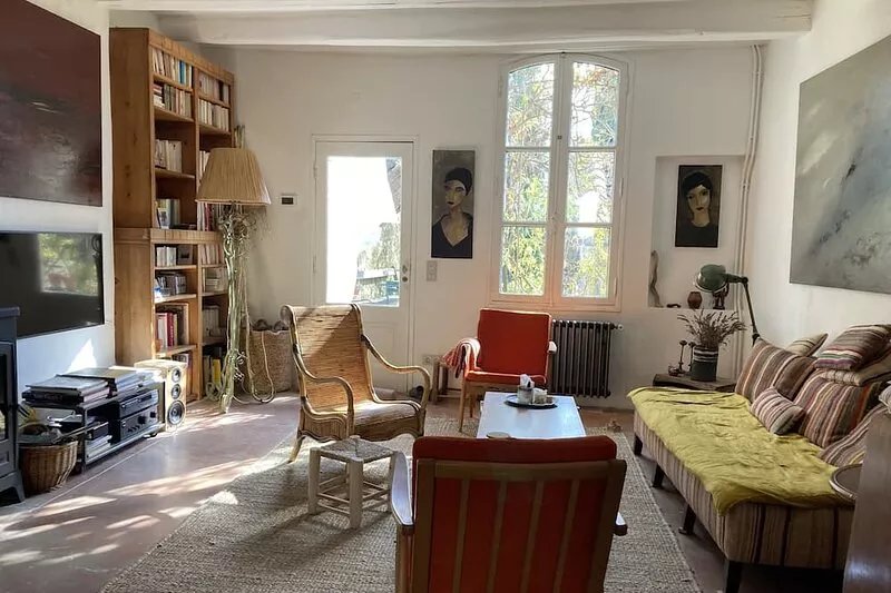 Charming house in Uzes with garden and swimming pool