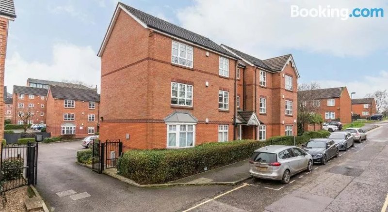 Tudor by Kcd Apartments