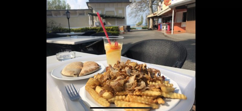 Marina Gyros & Hamburger Buffet