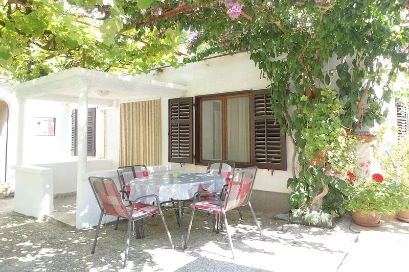 Lovely apartment only 500 m from the sea