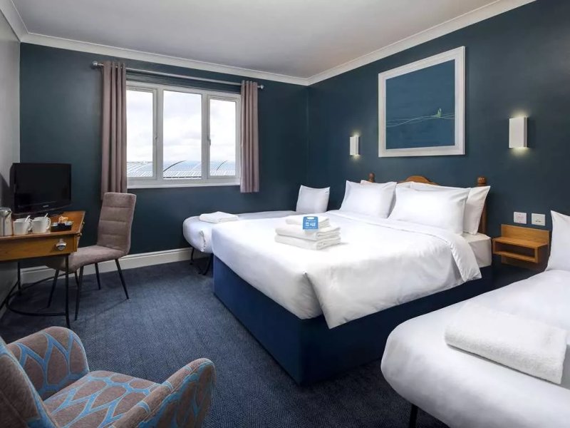 Travelodge Redhill Hotel