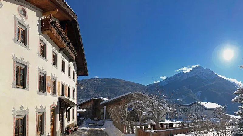 Stubai: Idyllic Apartment with traditional flair and modern comforts