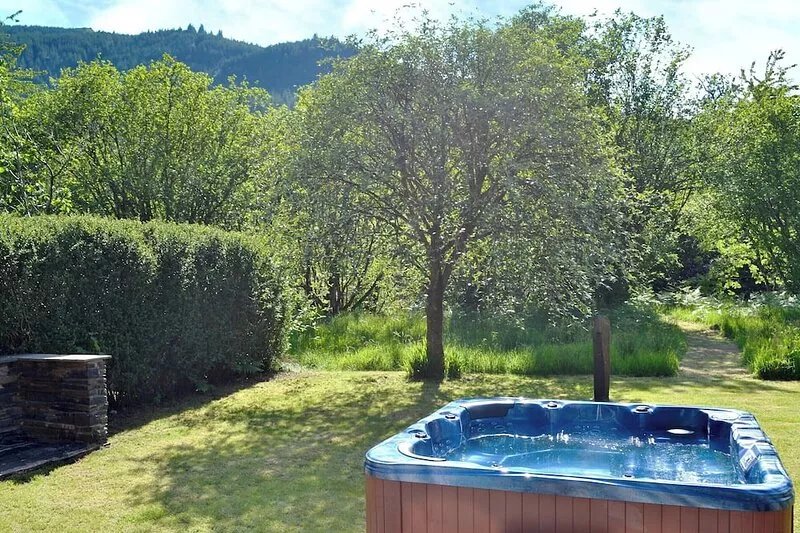 4 bedroom accommodation in Glen Massan, near Dunoon