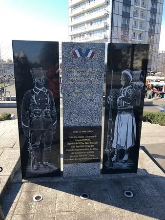 Stele Hommage aux Soldats Africains Morts pour la France