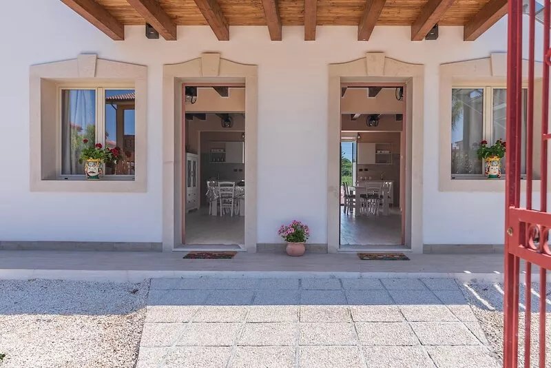 Holiday Home 'Brucoli Mare 2' with Sea View, Terraces, Wi-Fi & A/C