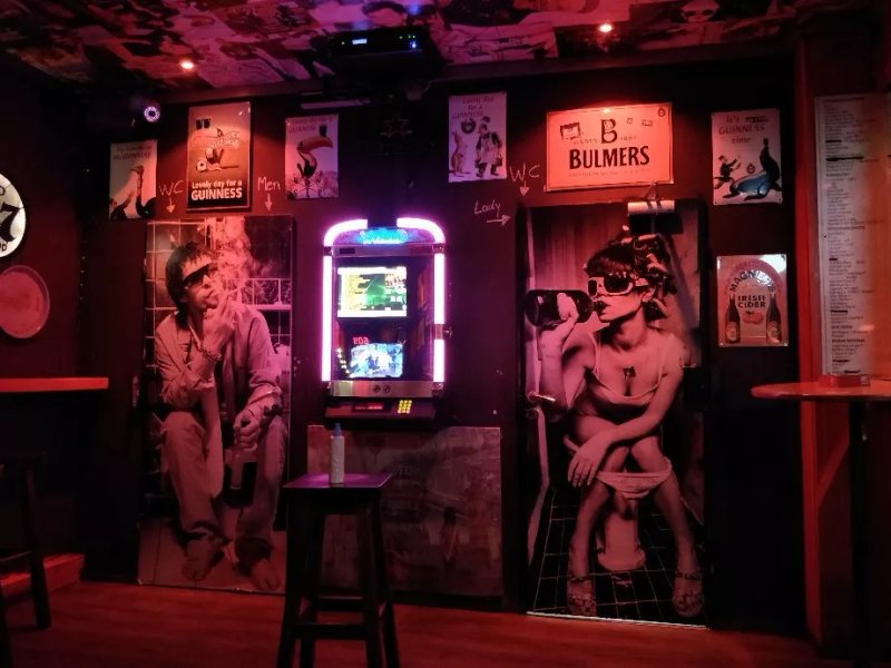 London Pub