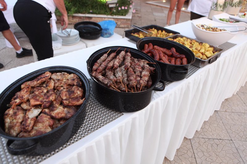 Solaris Apartments Kassiopi Barbecue Night