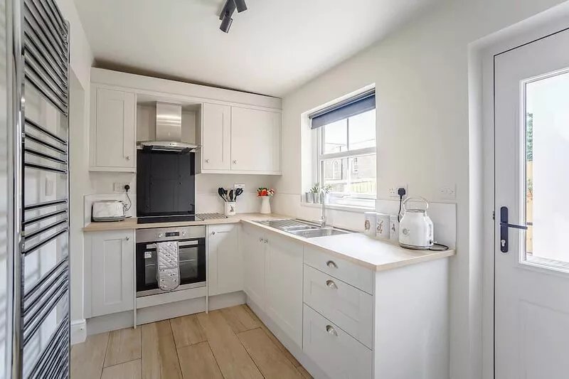 Farmside Cottage-UK35018