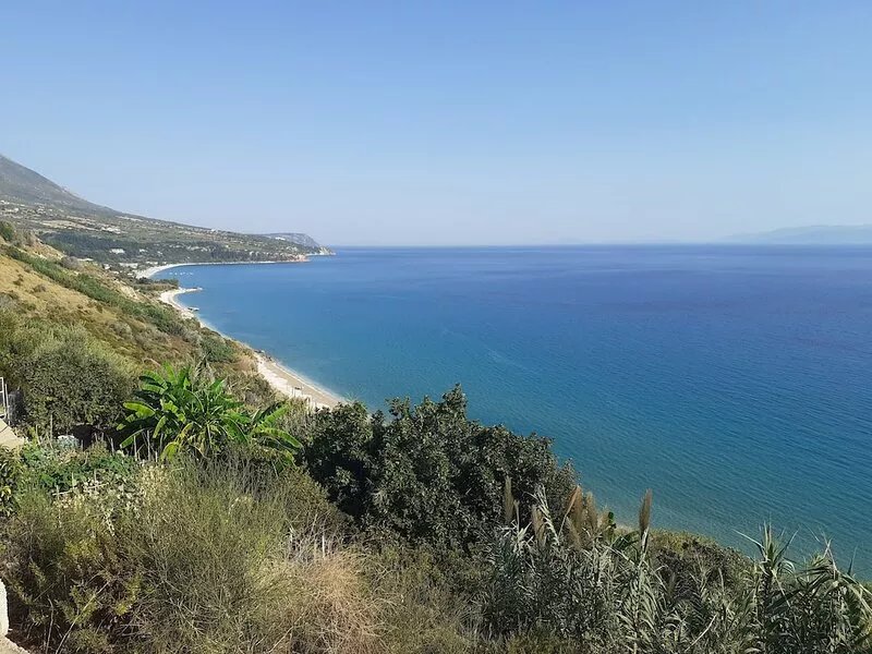 3 bedroom villa and pool in spacious private grounds, southwest Kefalonia.