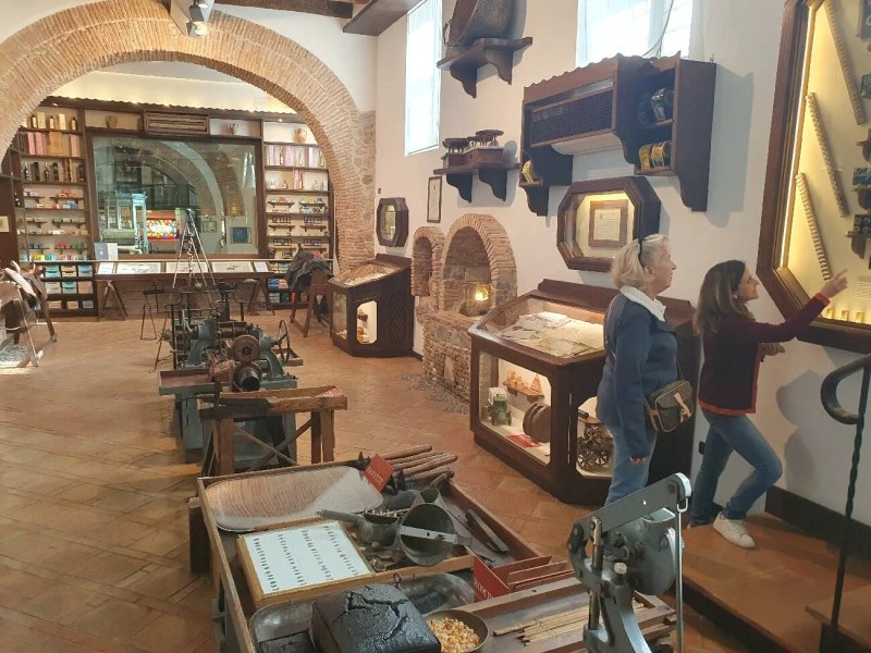 Amarelli Fabbrica Di Liquirizia