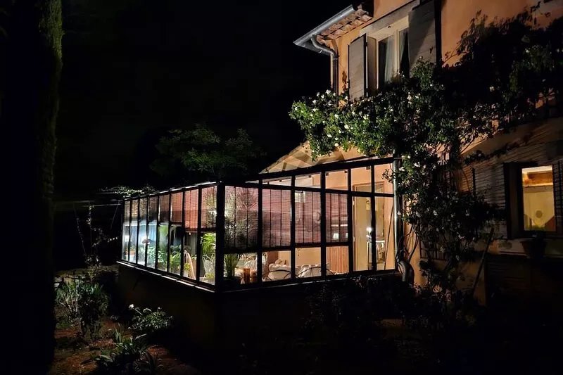 House in the Luberon with traditional heated pool