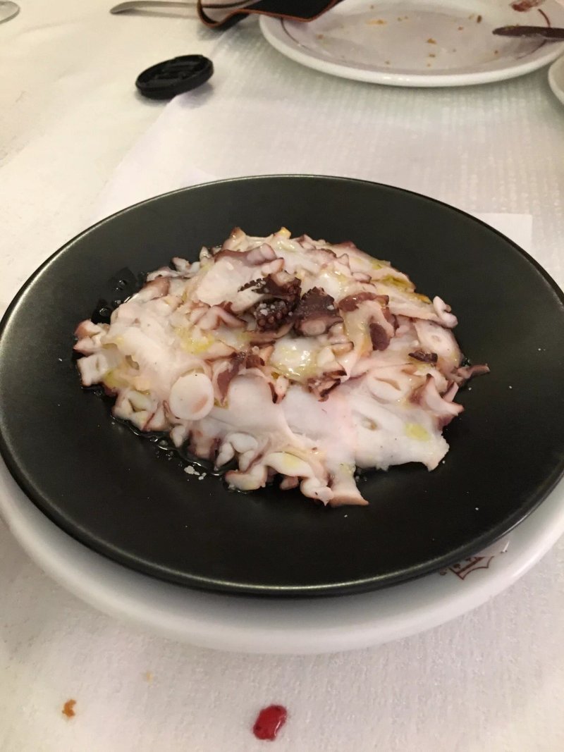 Lon Gris