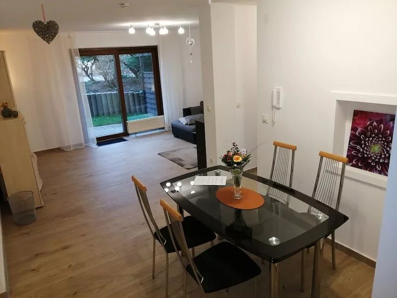 Ground floor apartment with large balcony. Terrace near the forest, to feel good