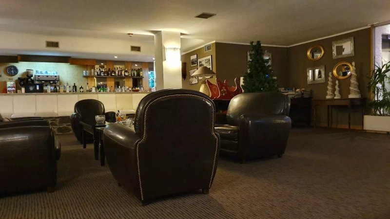 Hotel Kandahar Restaurant