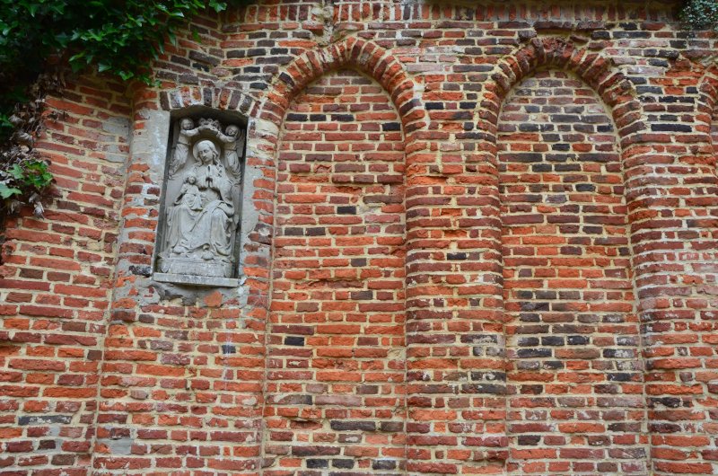 Den Troon