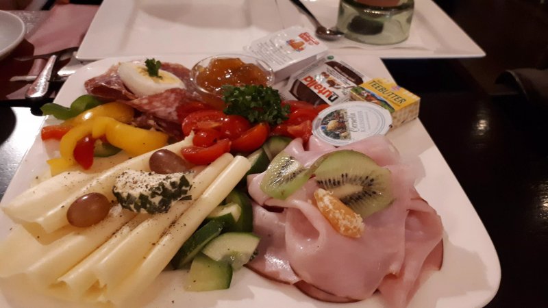 Cafe Elefant