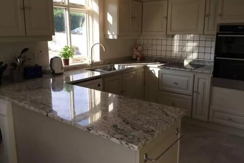 Alluring Beach front Cottage, Golf, Sea & Mountain views - up to 10 guests