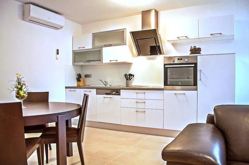 Holiday home Puteus few meters away from the sea, Brac Island