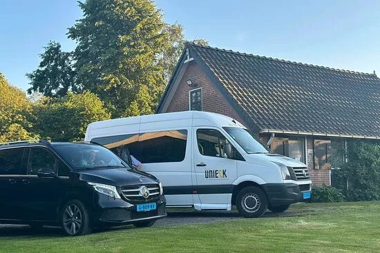 Taxi Unieck Private VIP Day Tours