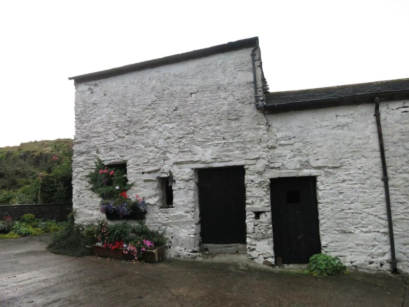 Birchbank Cottage and Camping Site